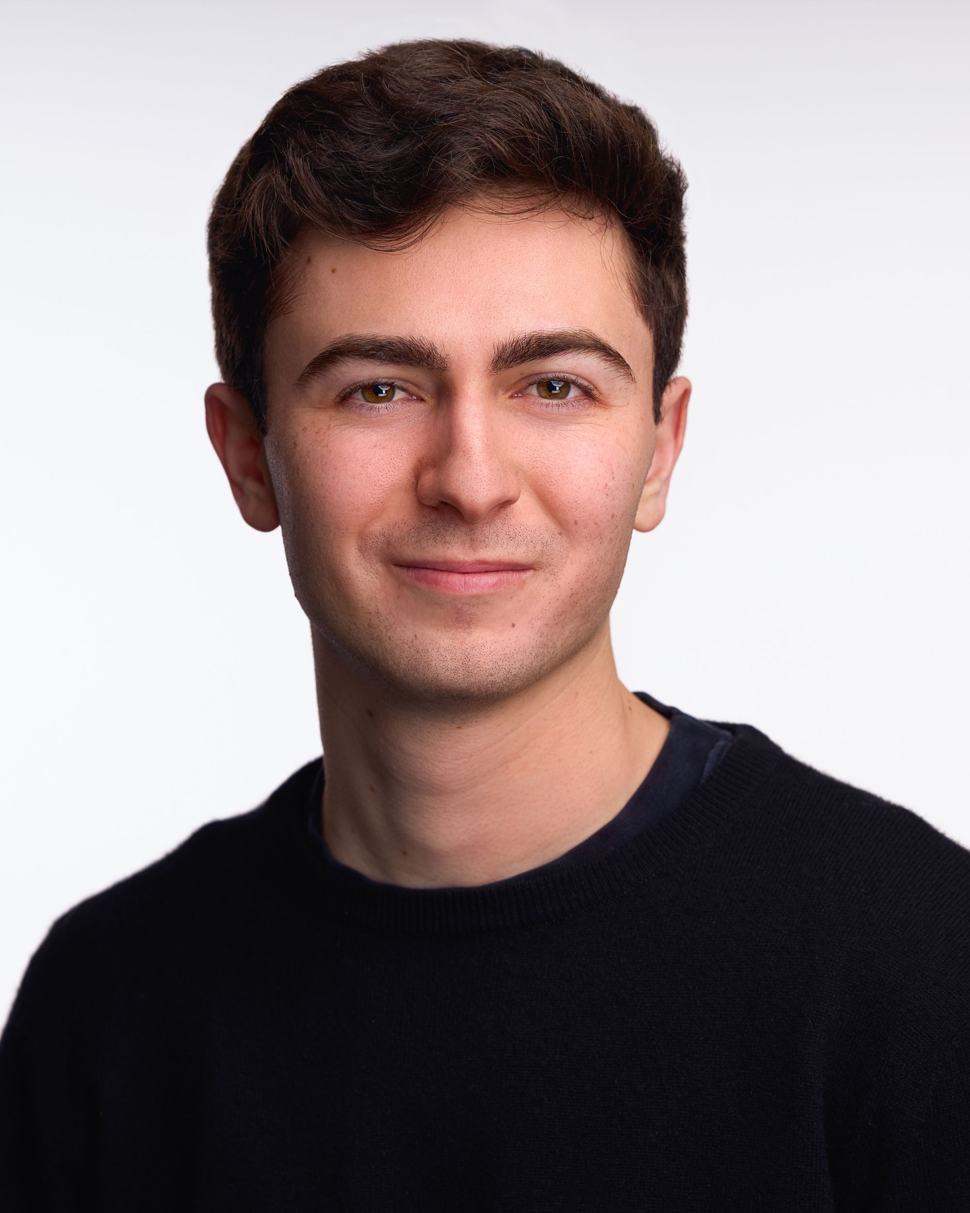 casual business headshot in a studio
