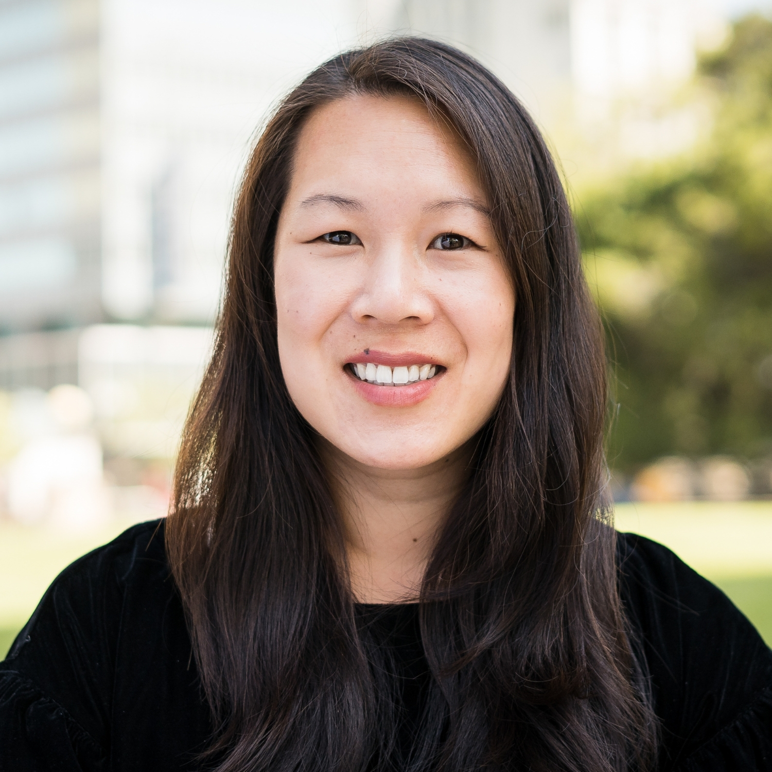dating headshot example in san francisco