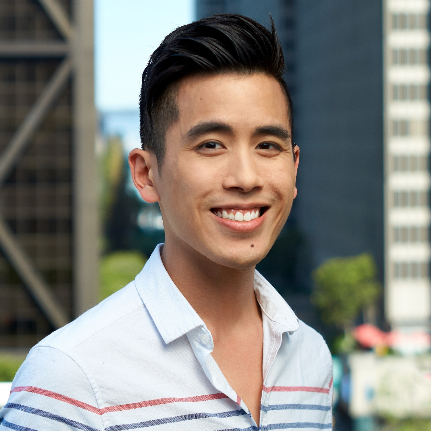 dating headshot example outdoors