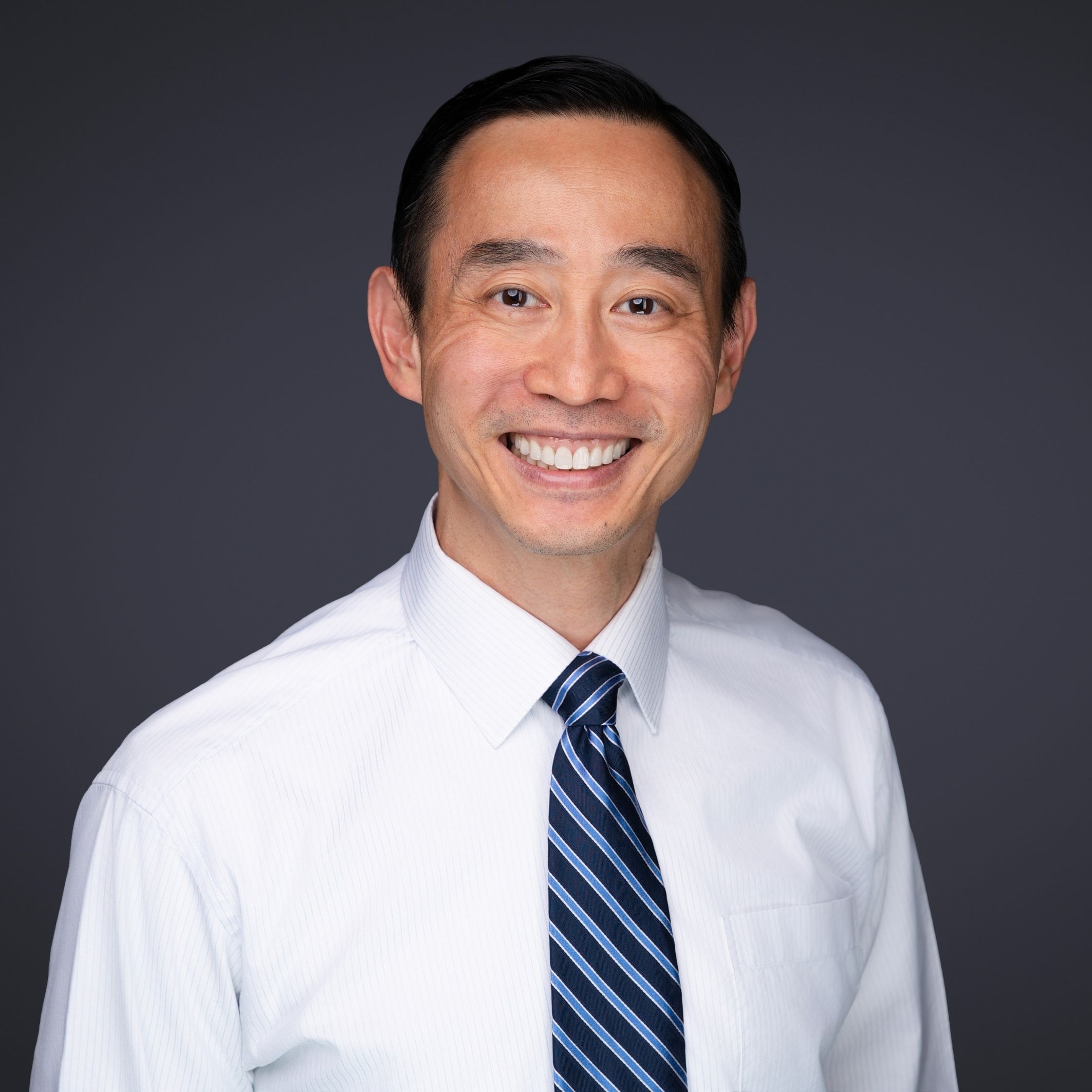 dr stanley siu headshot testimonial