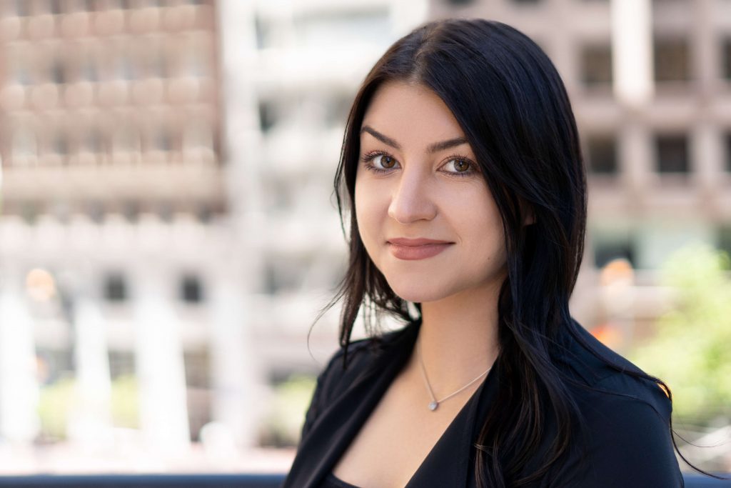 outdoor headshot example san francisco one montgomery