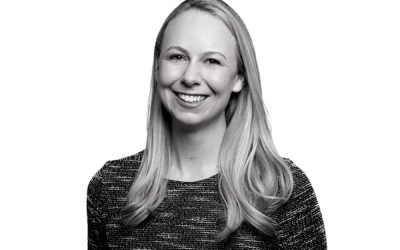 Are Black-And-White Professional Headshots Okay to Use?