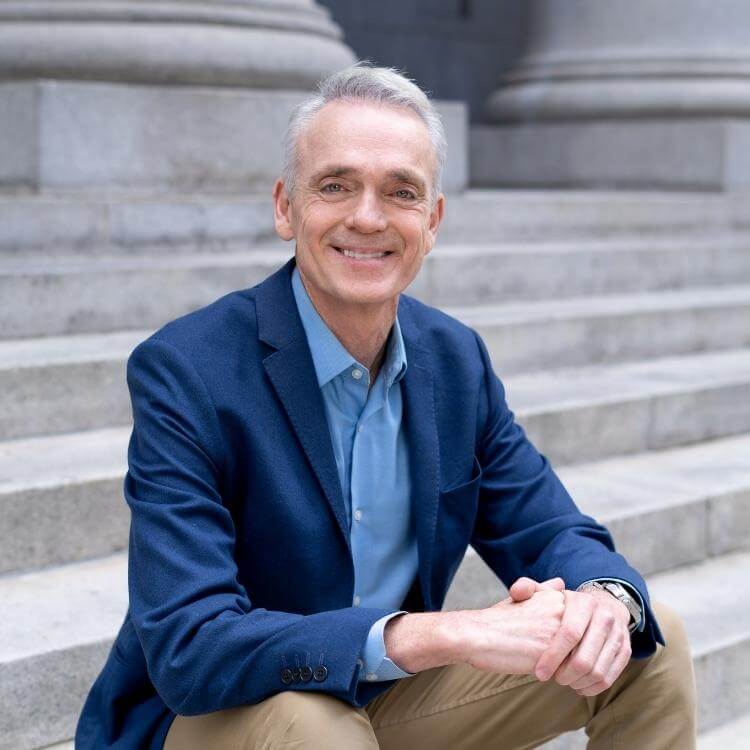 professional headshots of therapist outdoors
