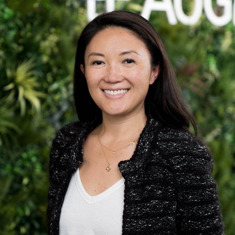 startup headshot example in office